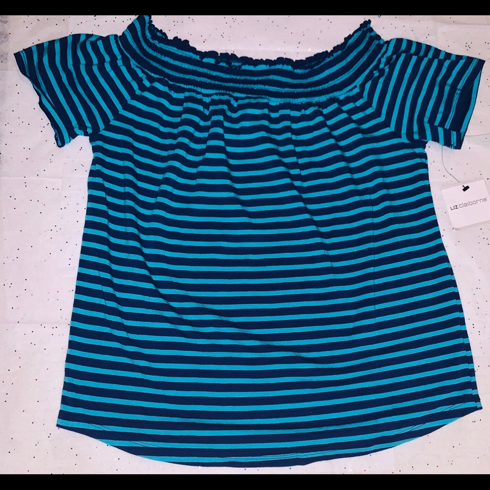NWT Liz Claiborne Spring/Summer lightweight Tshirt